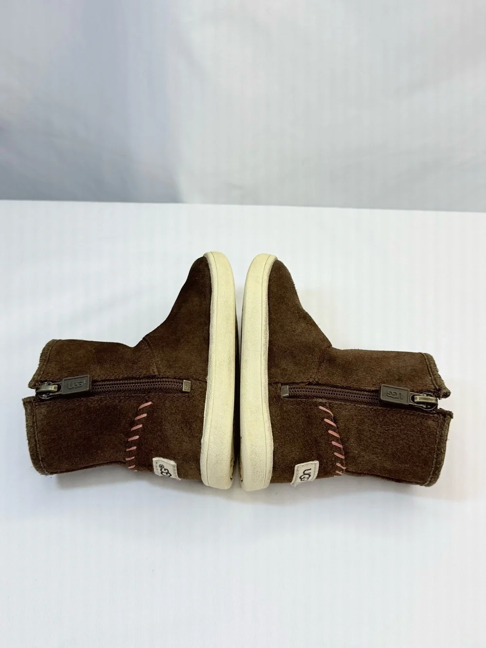 UGG Rye Kids (Toddler) Boots in Toast/Chocolate Brown Suede w/ Side-Zip VGUC